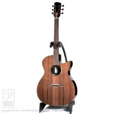 Julien Sublet (Guitares Julien Sublet) OM-Cutaway (Ebony)_2