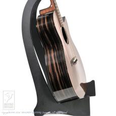 Julien Sublet (Guitares Julien Sublet) OM-Cutaway (Ebony)_3
