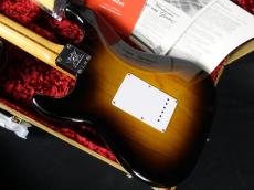Fender Custom Shop Limited Edition 70th Anniversary 1954 Stratocaster Time Capsule Package Wide-Fade 2-Color Sunburst_8