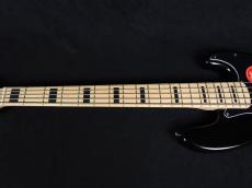 Squier Affinity Series Active Jazz Bass V Black Metallic_4