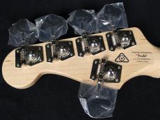 Squier Affinity Series Active Jazz Bass V Black Metallic_9