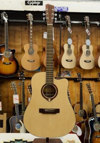 HORA 【決算セール!!～8/31まで】 Regal Cutaway With Fishman Presys
