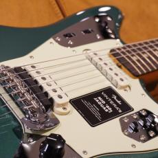 Fender Vintera III Mid '60s Jaguar Sherwood Green Metallic_3