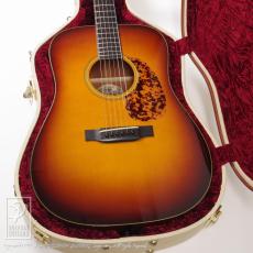 Collings CW Mh A Sunburst Varnish Finish_10