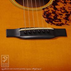 Collings CW Mh A Sunburst Varnish Finish_11