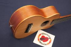 Mahalo MM2 Satin Finish Cedar-top Solid Mahogany Concert Ukulele_5