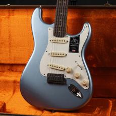 Fender American Ultra Luxe Vintage '60s Stratocaster Rosewood Fingerboard ~Ice Blue Metallic~
