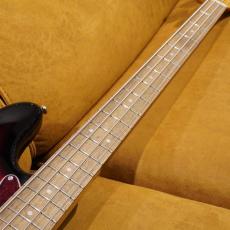 Squier Classic Vibe '60s P Bass, Laurel Fingerboard, 3-Color Sunburst_4