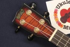 MAHALO Red Burst Soprano with Gear Tuners_4
