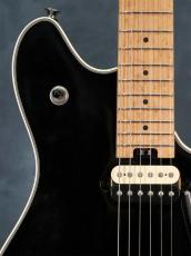 EVH Wolfgang USA Black Maple_6