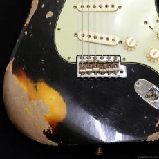 Fender Custom Shop 1960 Stratocaster Heavy Relic [Aged Black over 3-Tone Sunburst]_4