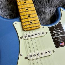 Fender American Professional Classic Stratocaster Faded Lake Placid Blue / Maple【特価】_4