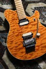 MUSIC MAN AXIS EX Translucent Gold G Serial