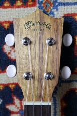 Martin 【エキゾチックな杢目個体・テナー】 T1K #40410【Martinチューナ-&クロス、教本付き】_6