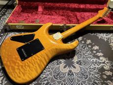 Valley Arts Valley Arts Custom Pro USA Quilted Maple H-S-H / Natural Ambe_6