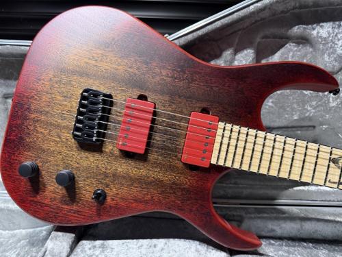 Skervesen Custom Shop Skervesen Custom Shop Mirage 6 / Trans Red