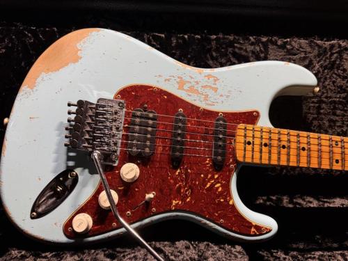 Fender Custom Shop Fender Custom Shop '62 Stratocaster SSH Heavy Relic / FRT / Daphne Blue