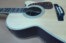 Takamine 500 Custom Wild Grain Rosewood / Solid Spruce Top・Solid Rosewood Back and Rosewood Side・Mountain Reverse Inlay・Flame Maple Binding・With CT-4 DX Pre-Amp and Auto Tuner【With Original Semi Hard Case】2024_13