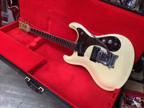 Mosrite  USA The Ventures Model 　1965　USAモズライト　ザ・ベンチャーズモデル　1965