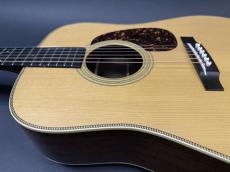 Martin D-28 Authentic 1941 VTS / Adirondack Spruce VTS Top・Madagascar Rosewood Side and Back・Ebony Fingerboard and Bridge・Long Saddle・Herringbone Trim・Waverly peg・Neck Width 42.9mm【With Original Case】2014年製_13