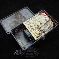 MXR Blue Box (Script Logo/BUD Case)_5