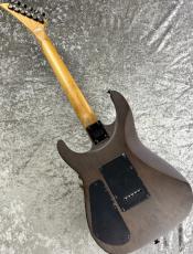 Jackson JS Series Dinky Arch Top JS24 DKAM Caramelized Maple Black Stain_10