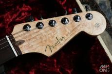 Fender Custom Shop Custom Deluxe Stratocaster Sapphire Blue Transparent 2011_3