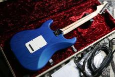 Fender Custom Shop Custom Deluxe Stratocaster Sapphire Blue Transparent 2011_9