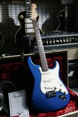 Fender Custom Shop Custom Deluxe Stratocaster Sapphire Blue Transparent 2011_11
