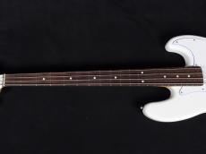 Fender Made in Japan Limited Hybrid II Jazz Bass White_4
