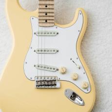 Fender Yngwie Malmsteen Stratocaster Scalloped Maple Fingerboard Vintage White【即納可能】【3.44kg】
