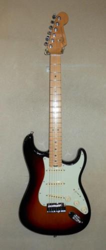 Fender AMERICAN ELITE STRATOCASTER