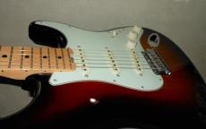 Fender AMERICAN ELITE STRATOCASTER_7