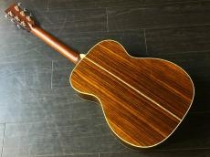 Martin 000-28　Standard　ヘリンボーン&ゴールデンエラ・ブレーシング　2021年製_4