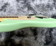 Fender American Performer Mustang Bass Satin Surf Green【生産完了モデル】【ショートスケール】_9