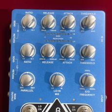 Phil Jones Bass X2C 【限定1台大特価】【高機能デュアルバンド・コンプレッサー】_8