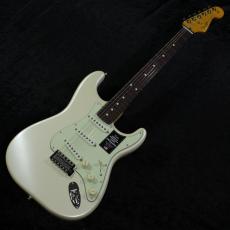 Fender 【限定カラー】Limited Edition American Professional Classic Stratocaster Olympic Pearl_7