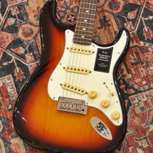 Fender Player II Stratocaster 3-Color Sunburst / Rosewood 【特価】