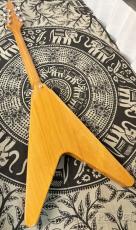 Gibson 70s Flying V -Antique Natural- 【#222140145】【軽量2.97kg】_7