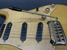 Artex Guitar Works Hand Crafted ST-Type / Original Gotoh Gold Peg・Flame Maple Top・Mahogany Back・Flame Maple Neck・Ebony Fingerboard・Original PU・Graphite Nut・Maple Pick guard【With Soft Case】1990年代製_13