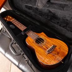 Kanile'a Custom-C 2013_12