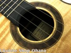 Akira Niihori Ukulele [Lizard] グランドコンサート サイドホール #05035 カーリーメイプル/インディアンローズウッド(裏1P)_5