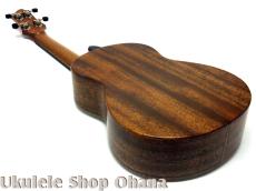 Akira Niihori Ukulele [Cobra] グランドコンサート サイドホール #02041 ジャーマンスプルース/アフリカンマホガニー(裏1P)_9