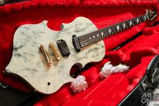 Caparison Marcury (Gackt Signature Model)