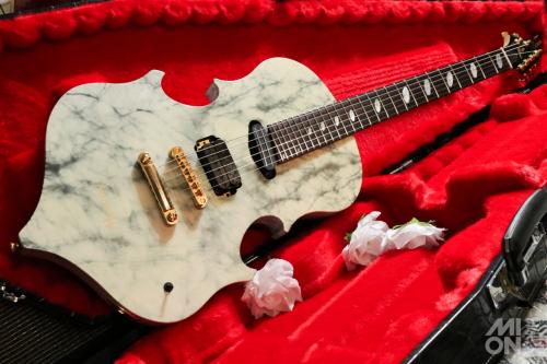 Caparison Marcury (Gackt Signature Model)