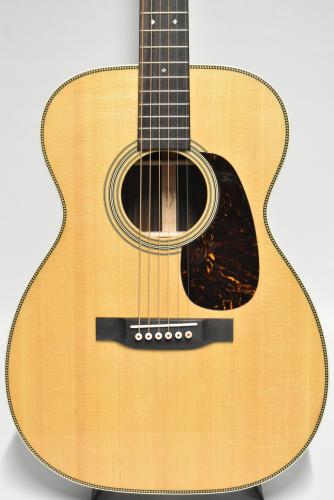 Martin 【クロサワ横浜店】【2025年製中古品】00-28 【小ぶりな単板ボディ】【48回無金利分割可能】