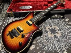 EVH Wolfgang Flamed Maple Top 3-tone Sunburst_2