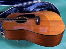 Martin D-18_4