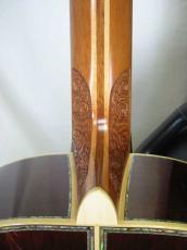 Terry's Terry TJ-20th Anniversary Limited Edition / 20th Rose Abalone Inlay・Body Abalone Trim and Rosette・Genuine Tortoise Pick guard・Spruce Top・ Honduras Rosewood・Ebony Fingerboard and Bridge【With Original Case】_6