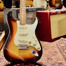 Fender Japan 2014 ST62-TX (3Tone Sunburst)